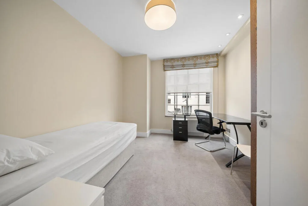 3 bedroom flat for rent