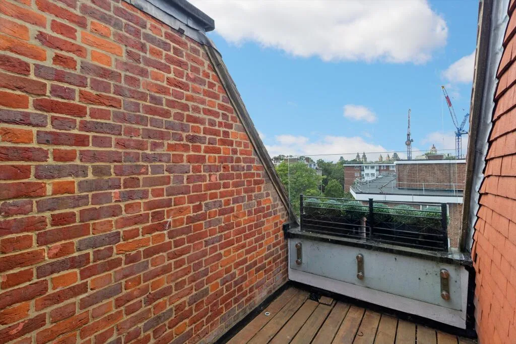 3 bedroom flat for rent