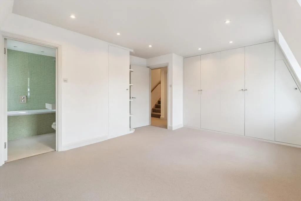 3 bedroom flat for rent