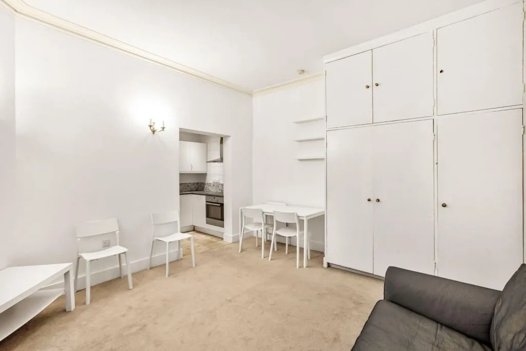 1 bedroom flat for rent