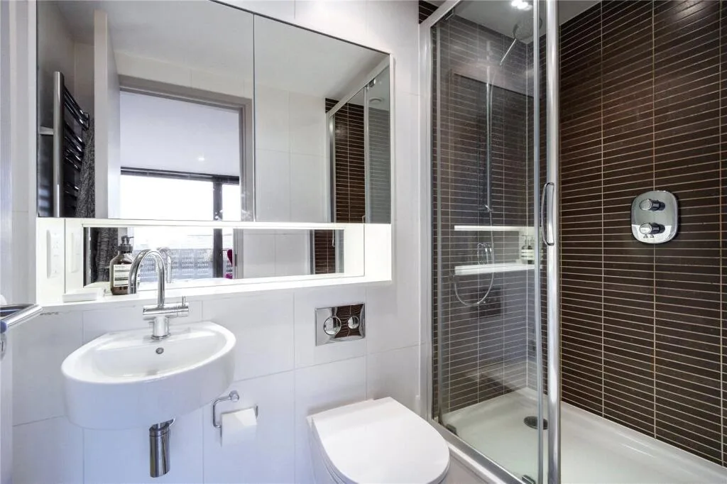 2 bedroom penthouse for rent