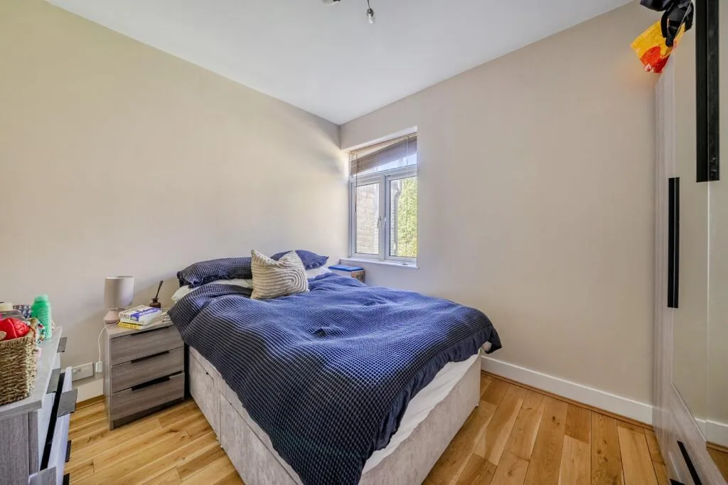 1 bedroom maisonette for rent
