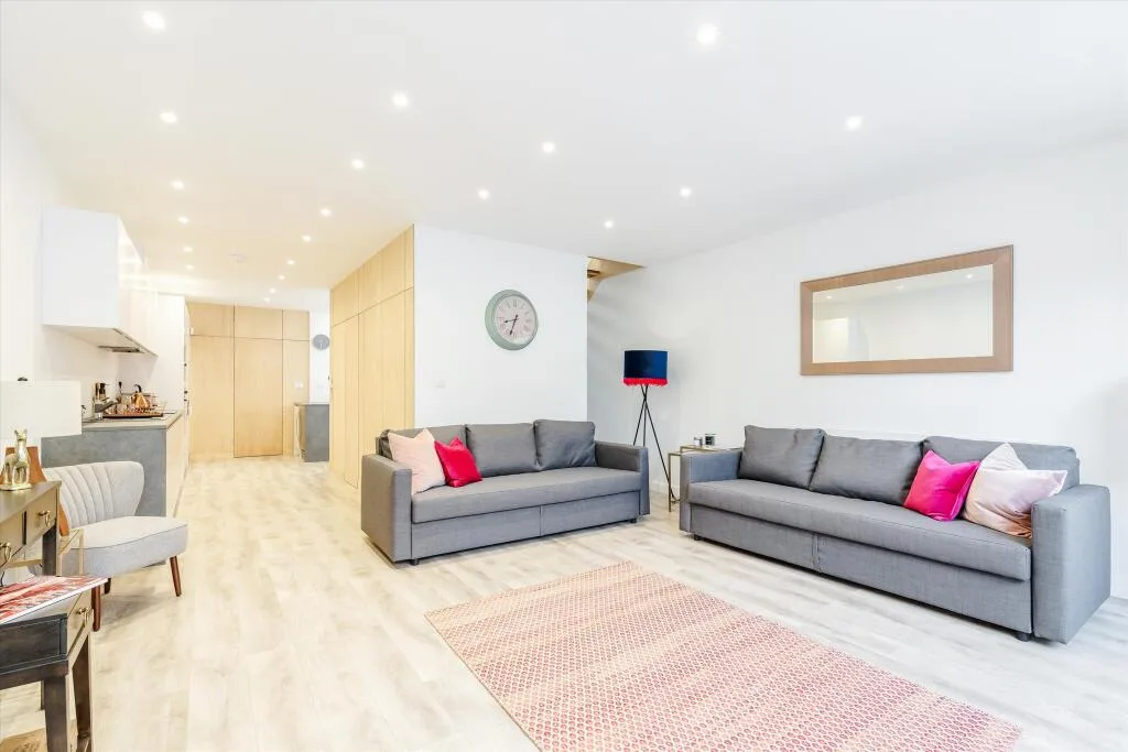 2 bedroom flat for rent
