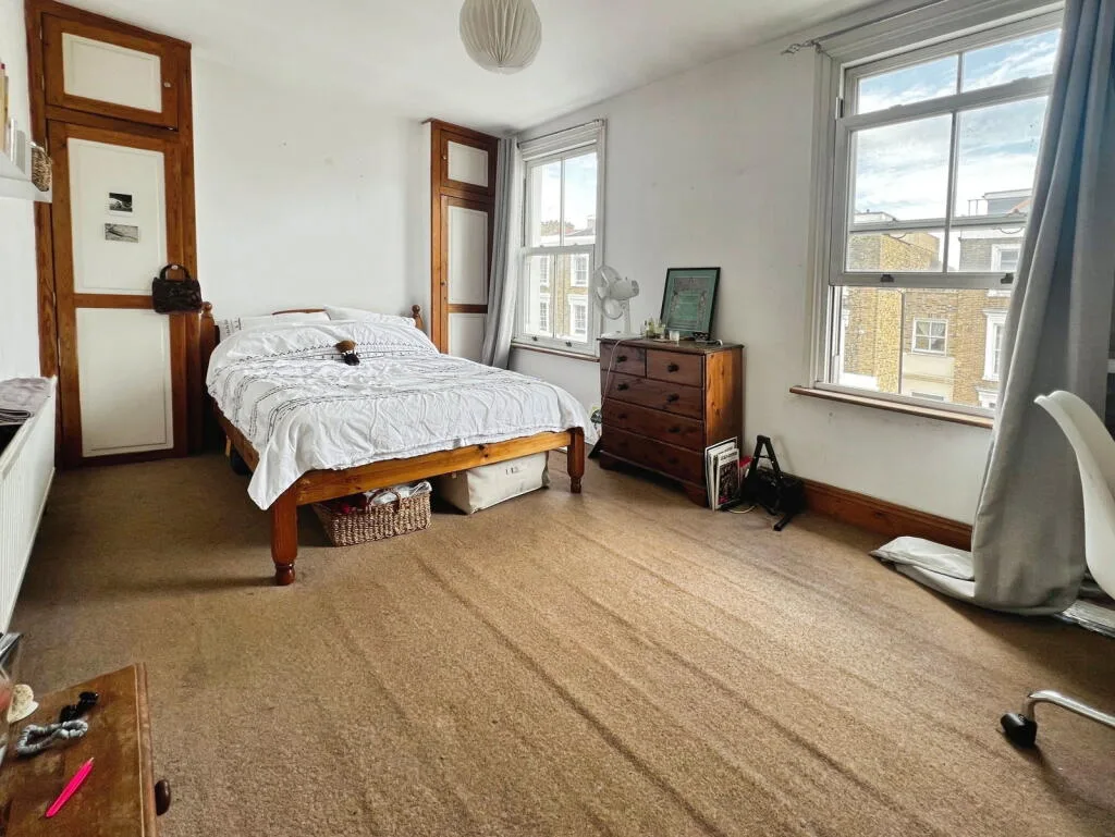 4 bedroom terraced house for rent