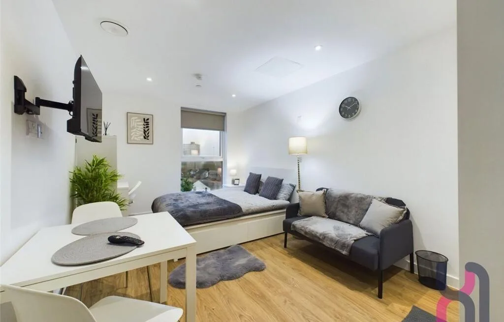 Studio flat for rent