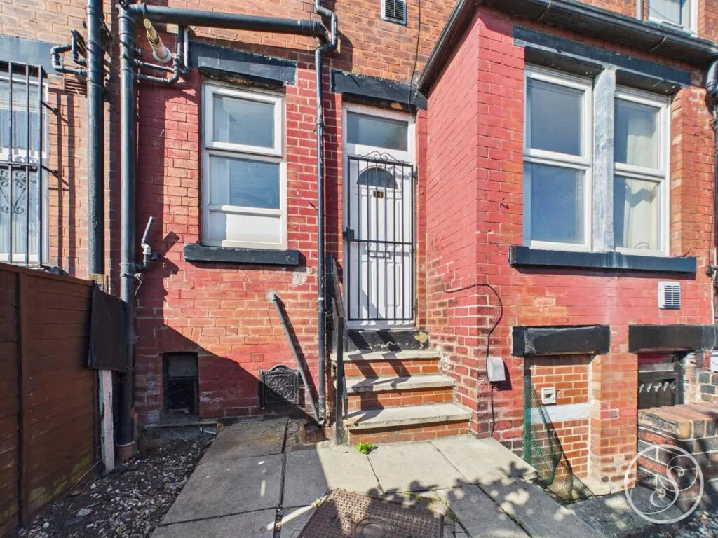 2 bedroom terraced house for rent