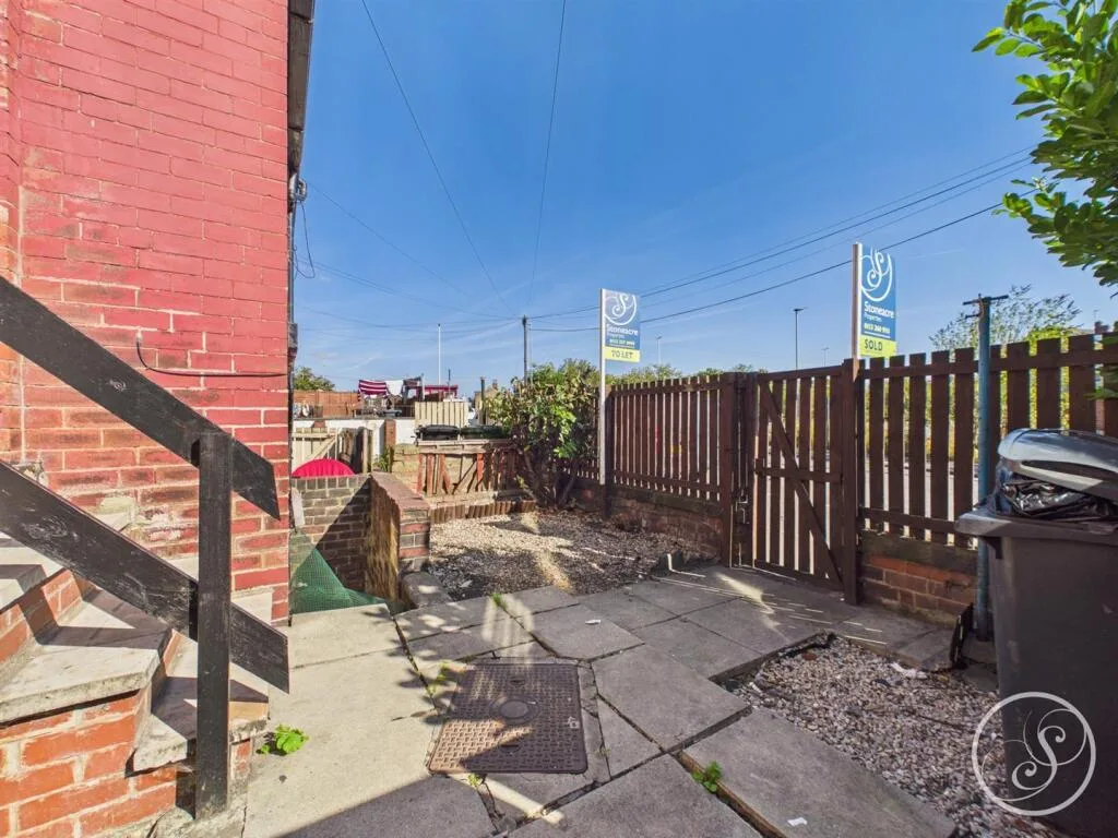 2 bedroom terraced house for rent