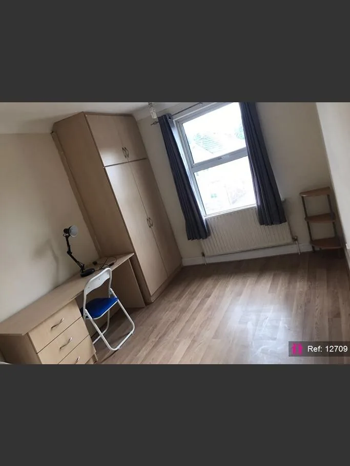 5 bedroom apartment for rent