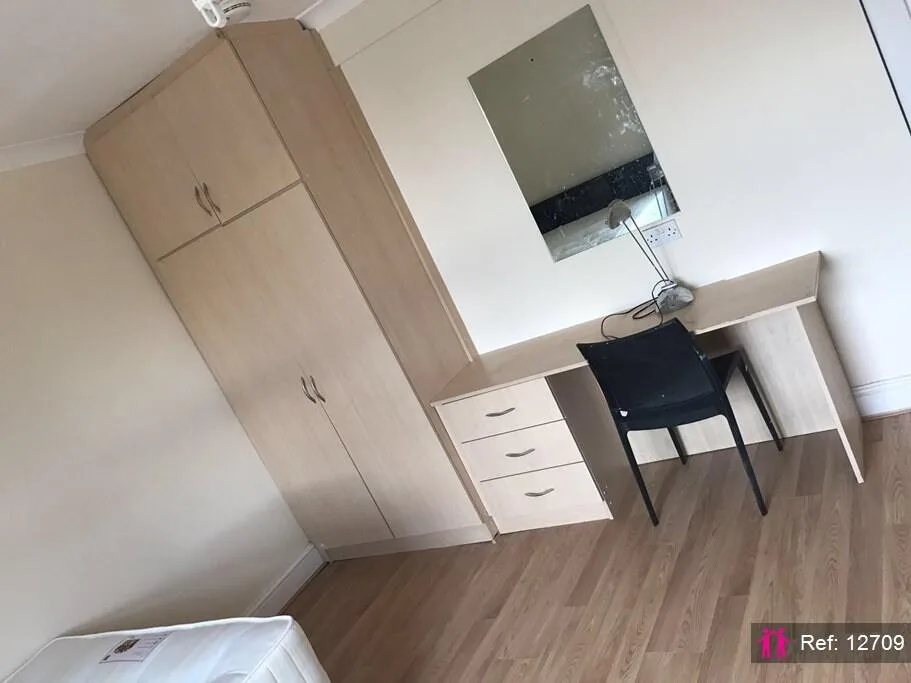 5 bedroom apartment for rent
