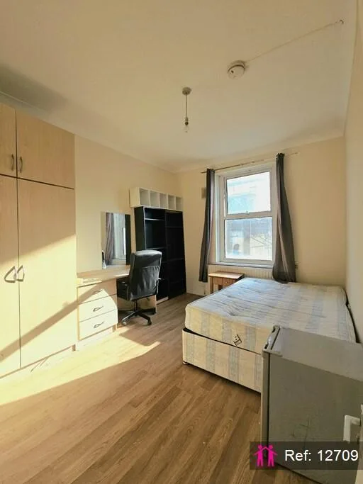 5 bedroom apartment for rent