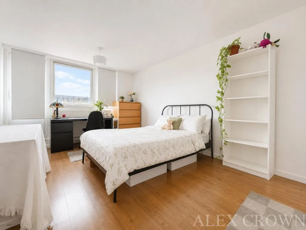 3 bedroom flat for rent