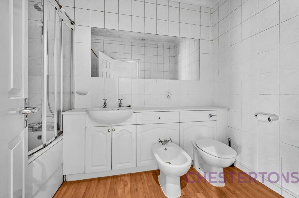 4 bedroom flat for rent