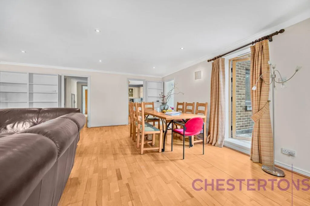 4 bedroom flat for rent
