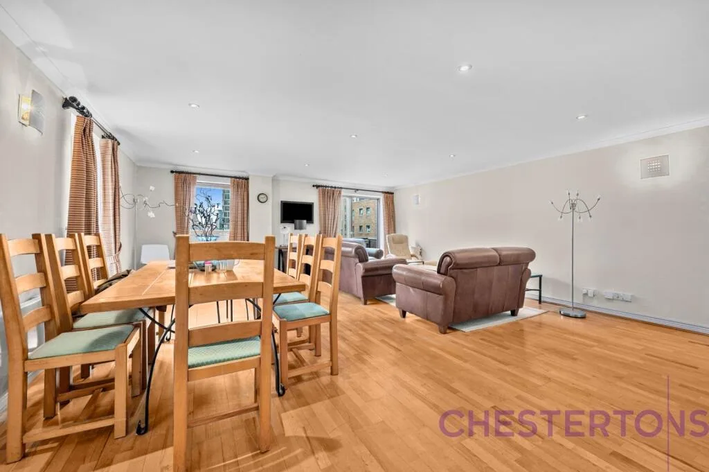 4 bedroom flat for rent