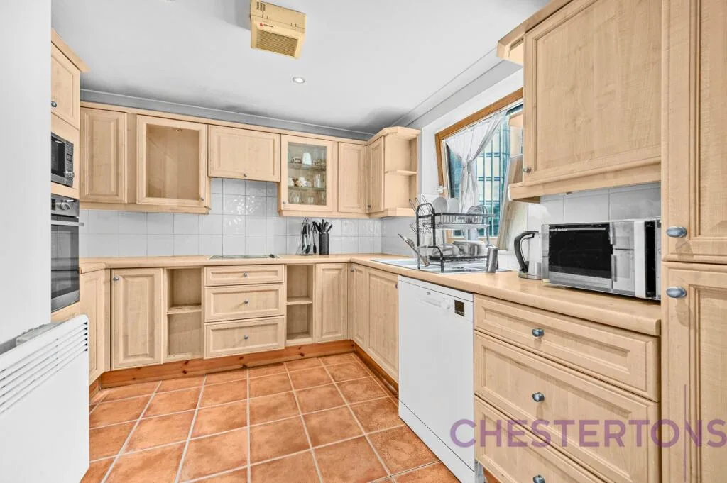 4 bedroom flat for rent