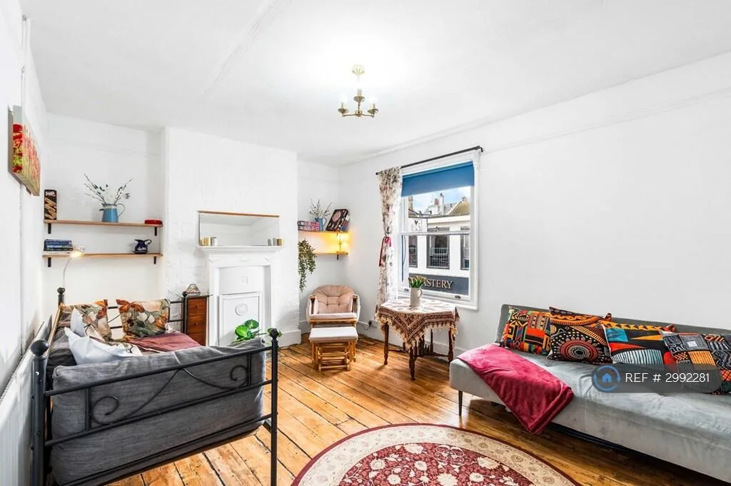 Studio flat for rent