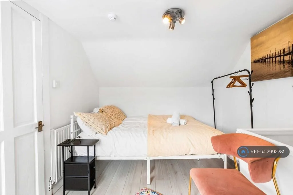 Studio flat for rent