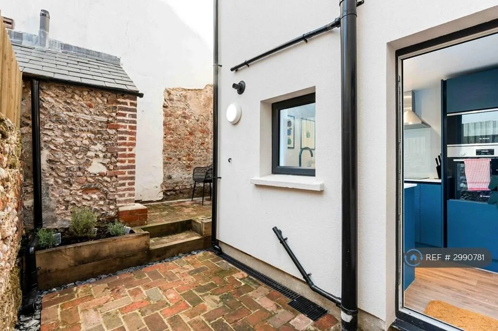 2 bedroom terraced house for rent