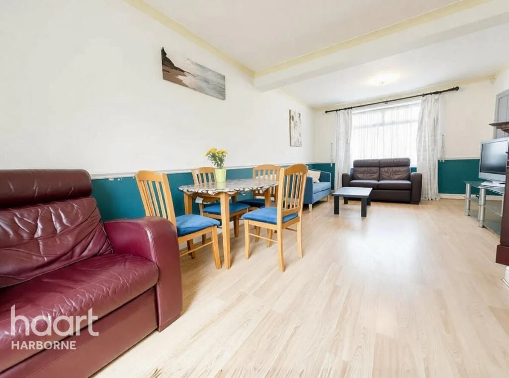 2 bedroom semi-detached house for rent