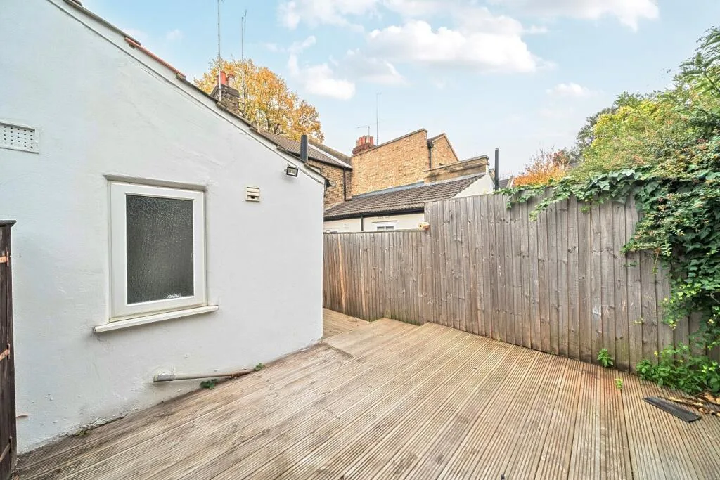 2 bedroom terraced house for rent