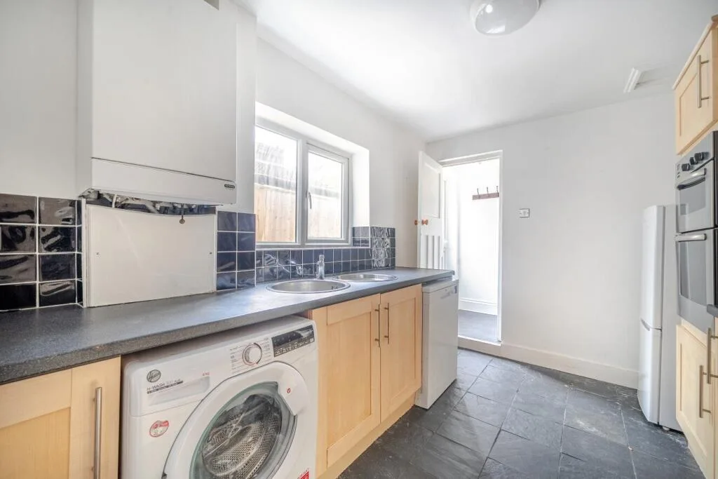 2 bedroom terraced house for rent