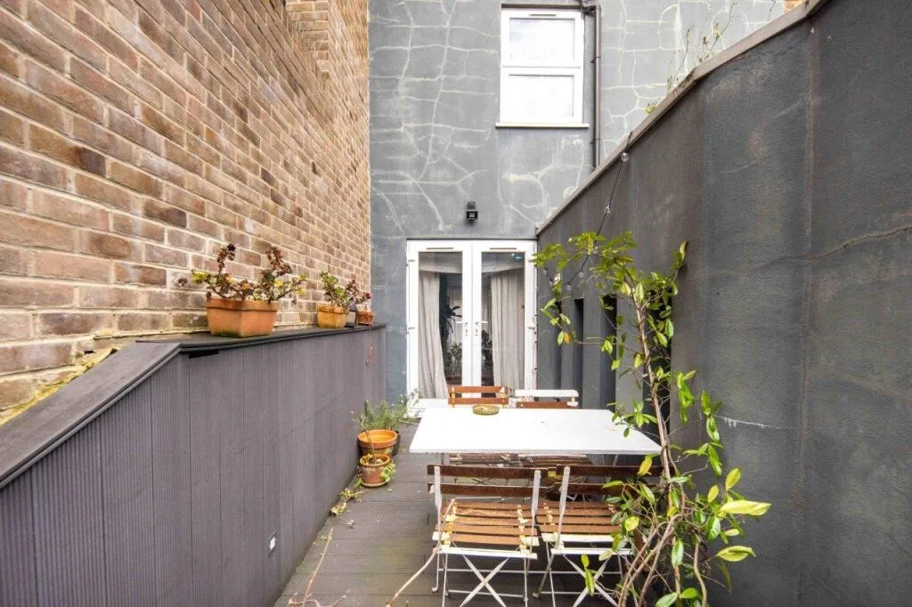 2 bedroom flat for rent