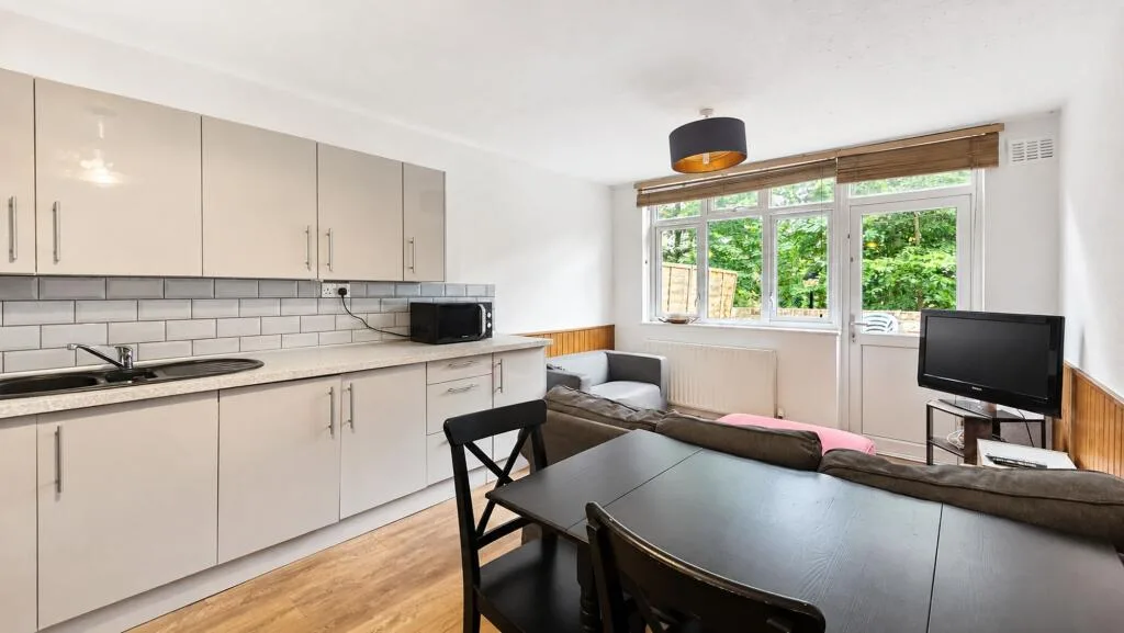 4 bedroom terraced house for rent