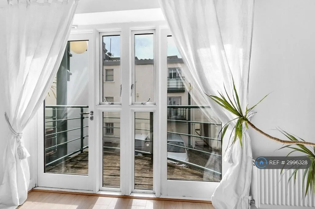 4 bedroom terraced house for rent