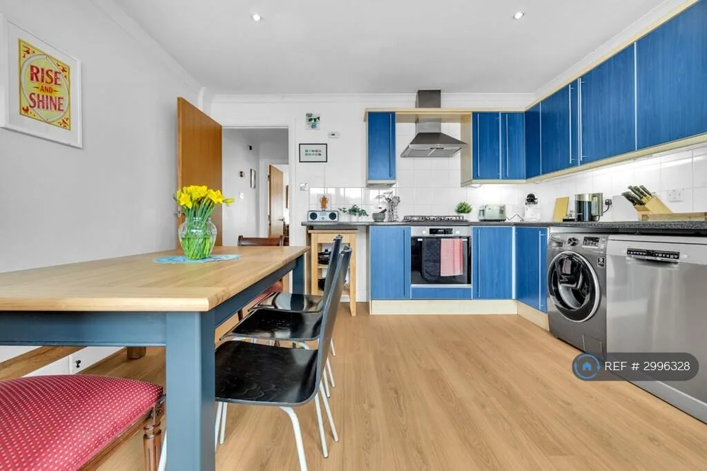 4 bedroom terraced house for rent