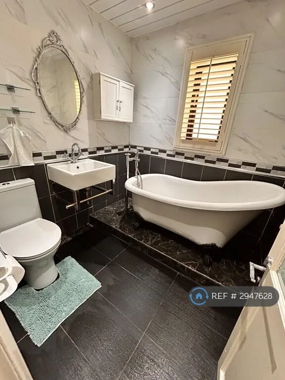 3 bedroom end of terrace house for rent