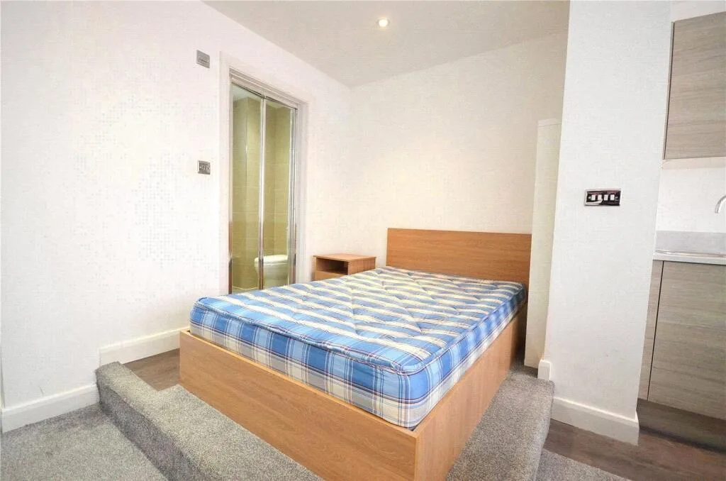 Studio apartment for rent