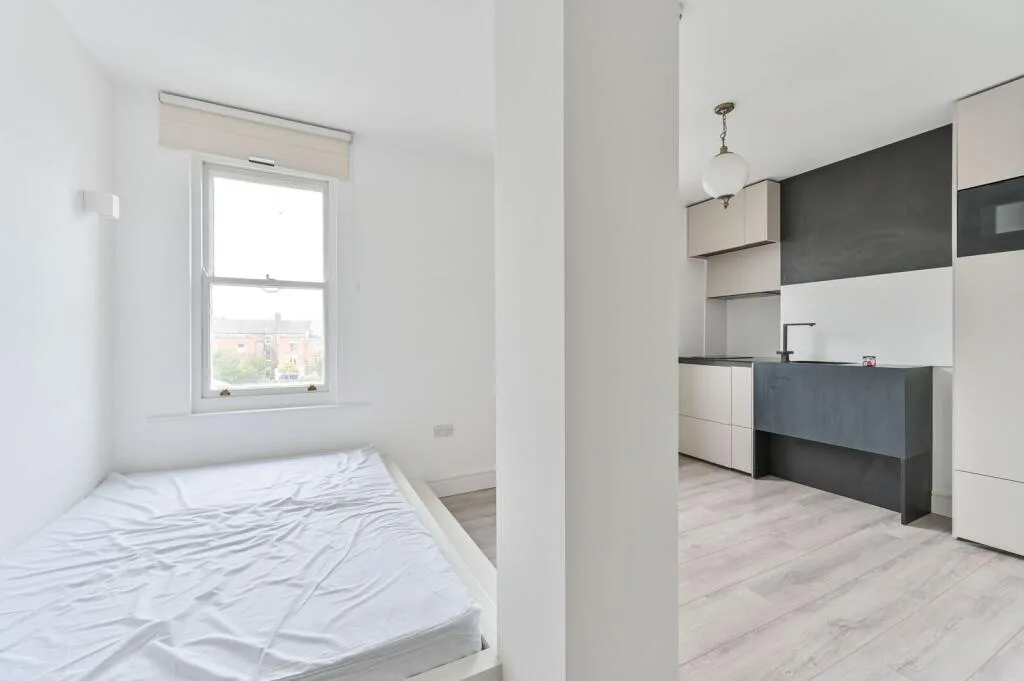 Studio flat for rent