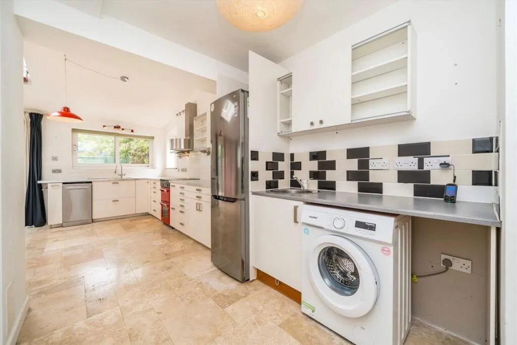 3 bedroom detached house for rent