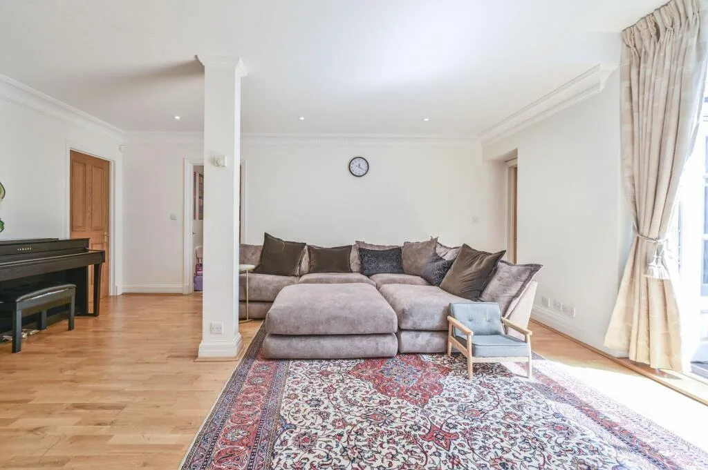 2 bedroom flat for rent