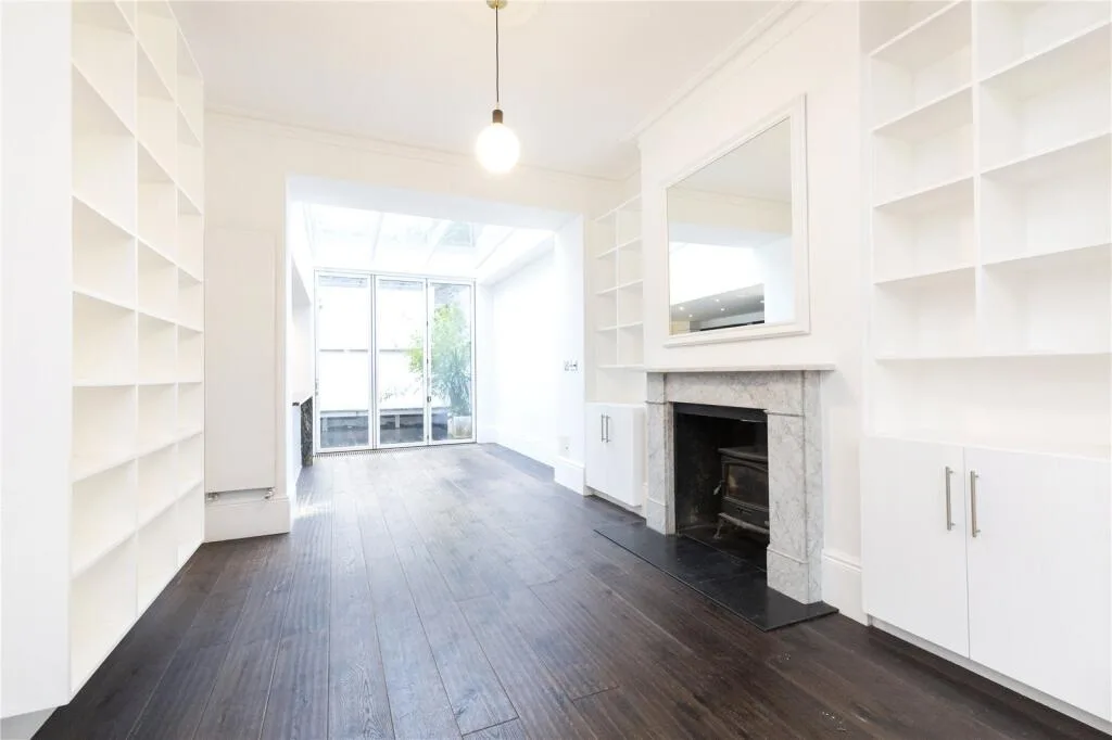 4 bedroom terraced house for rent
