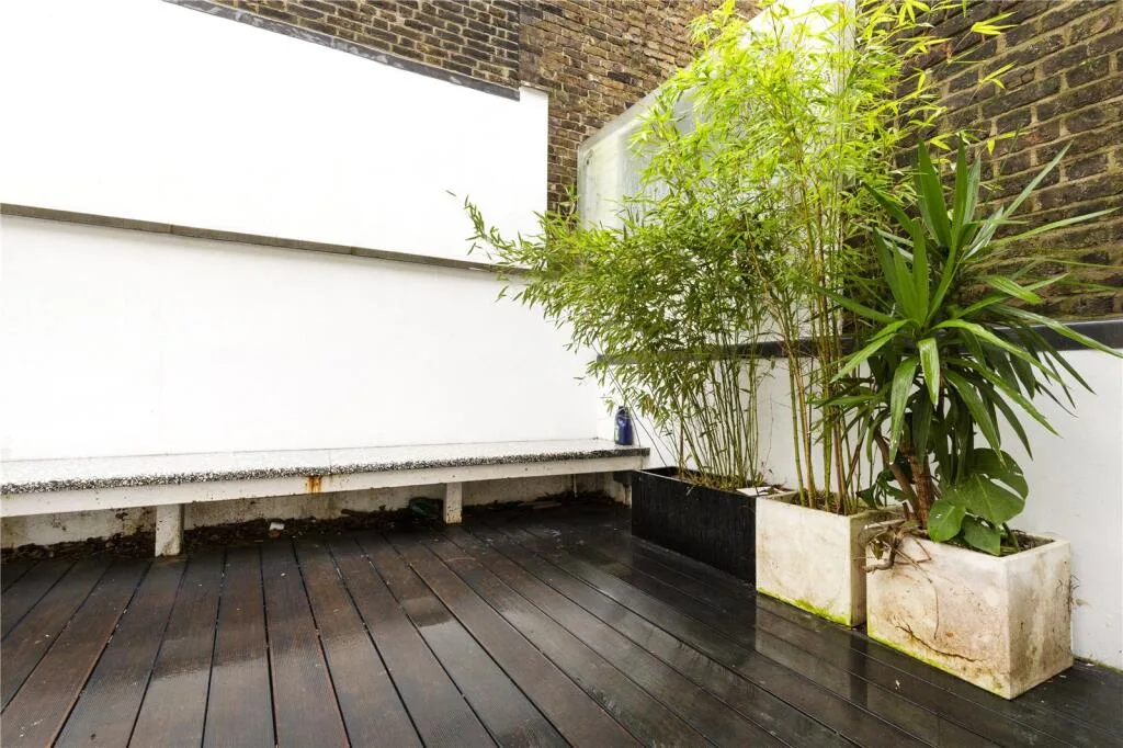 4 bedroom terraced house for rent
