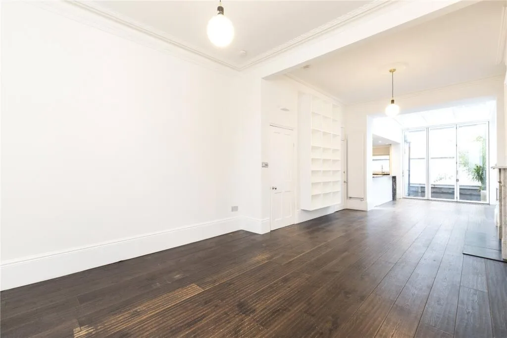 4 bedroom terraced house for rent