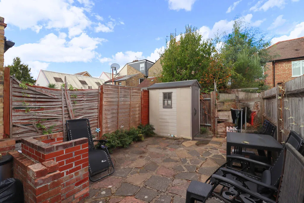 2 bedroom terraced house for rent