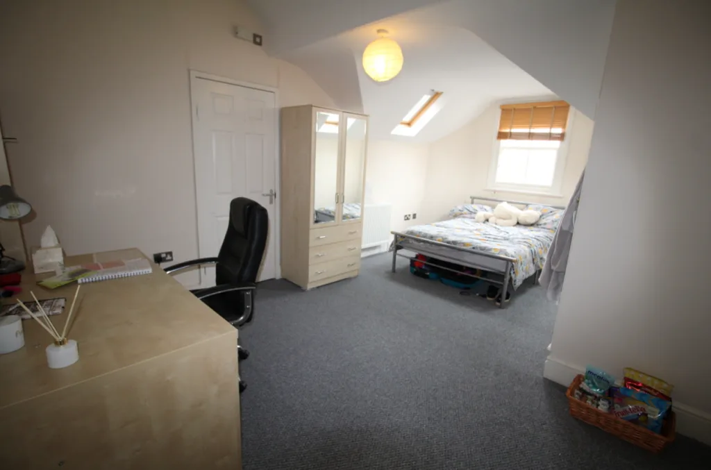 1 bedroom detached house for rent