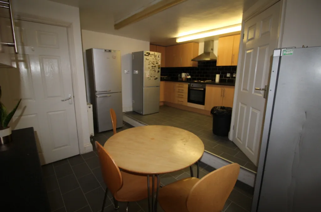 1 bedroom detached house for rent