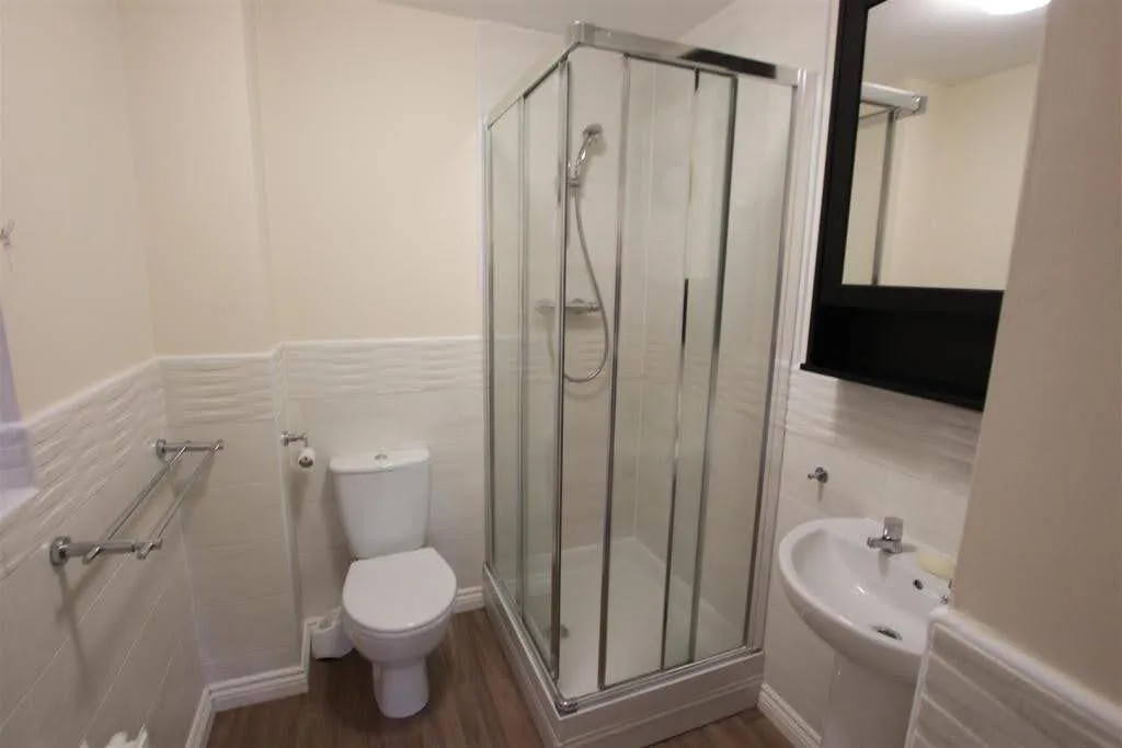 4 bedroom detached house for rent