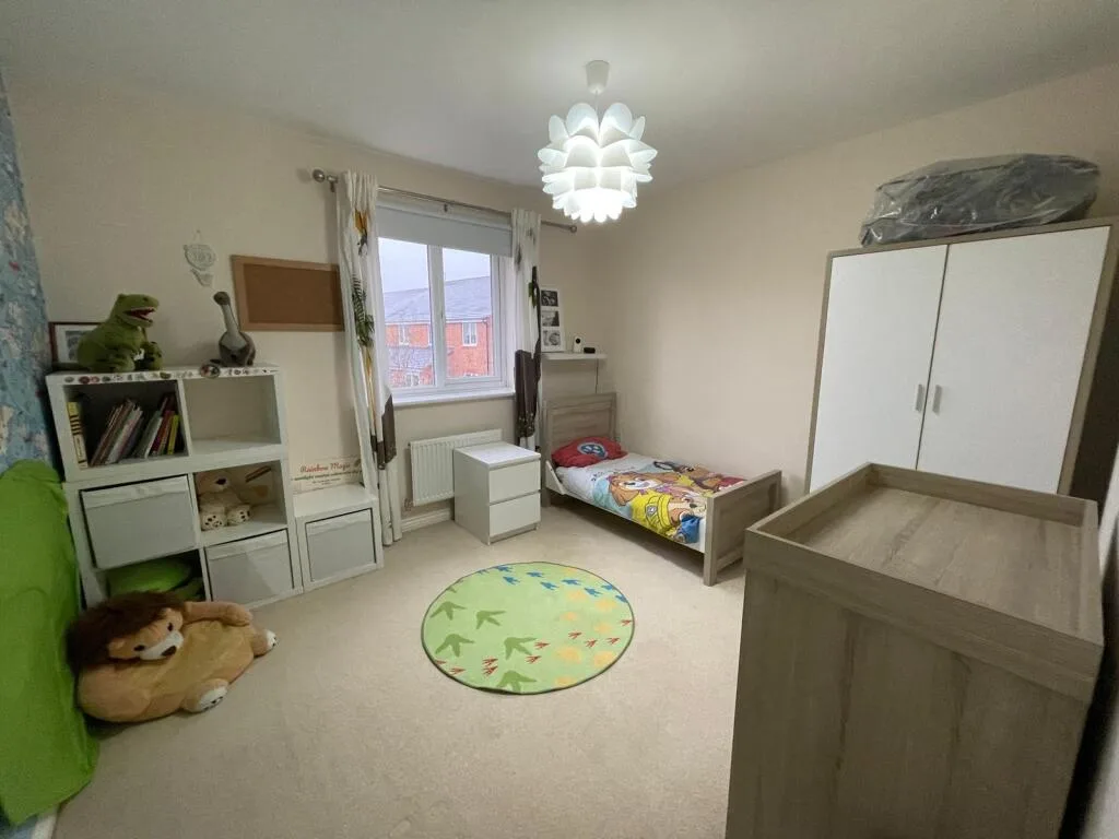 4 bedroom detached house for rent