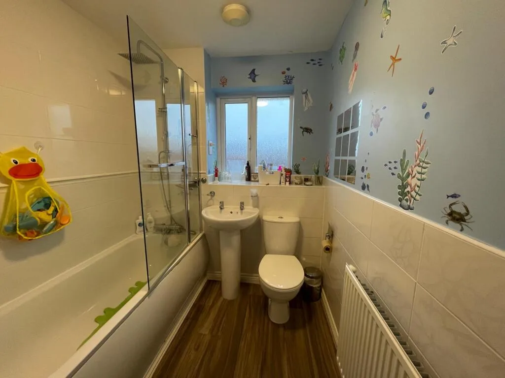 4 bedroom detached house for rent