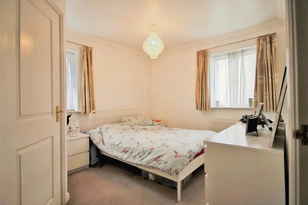 2 bedroom ground floor flat for rent