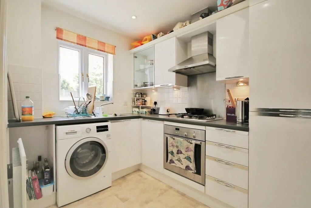 2 bedroom ground floor flat for rent