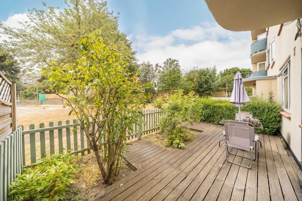 2 bedroom flat for rent