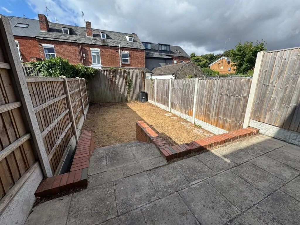 2 bedroom terraced house for rent