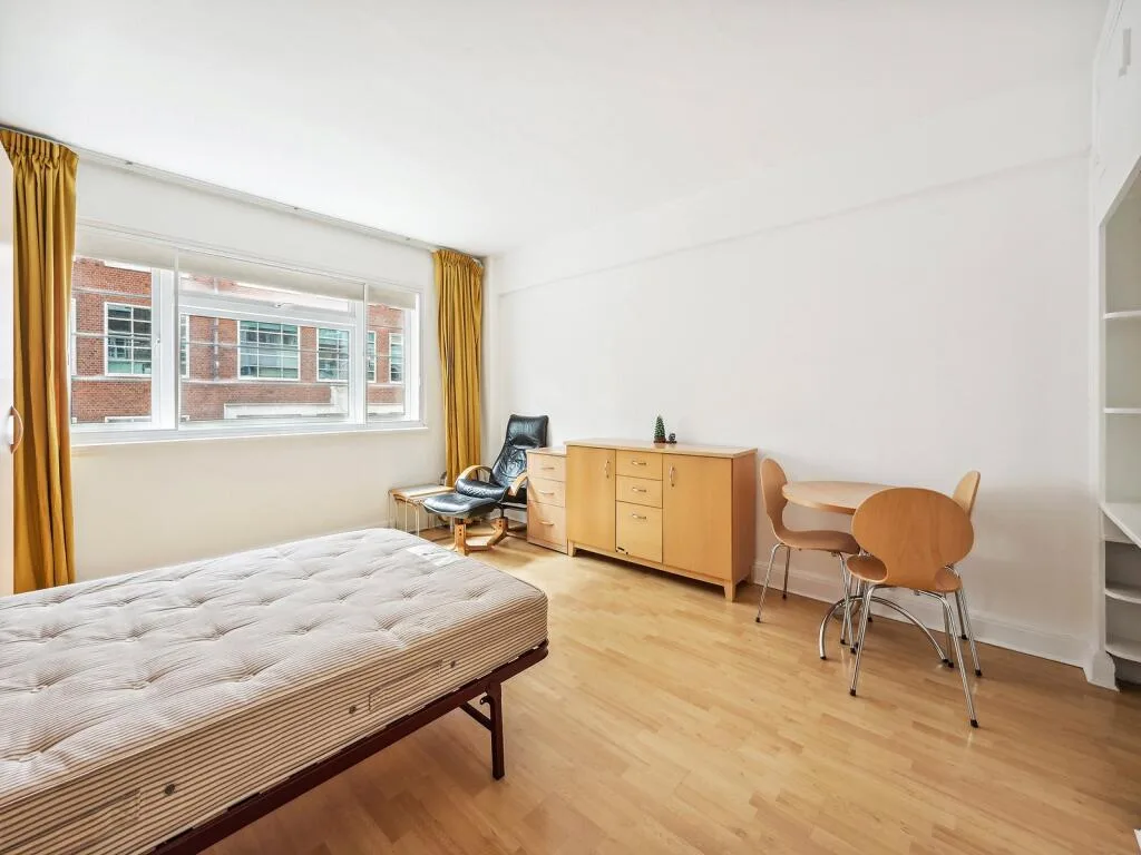 Studio apartment for rent