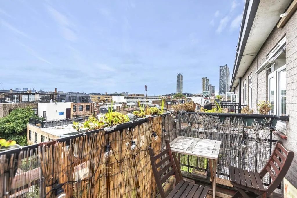 2 bedroom flat for rent