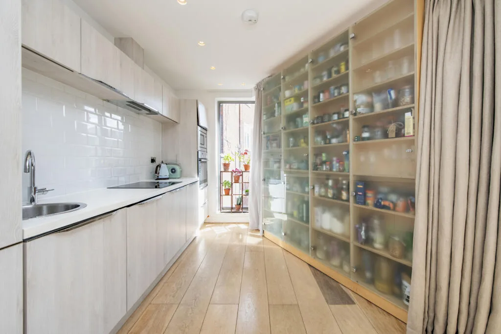 2 bedroom end of terrace house for rent